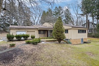 115 E Firestone Blvd, Akron, OH 44301