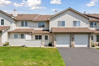2795 Ranchview Ln N Unit 3, Plymouth, MN 55447