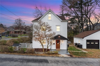 31 Harrison St, Pittsburgh, PA 15205