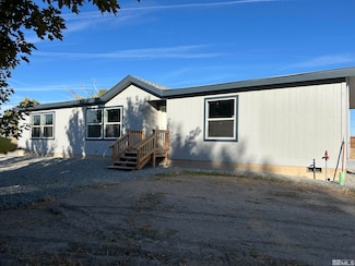 102 Chateau, Yerington, NV 89444