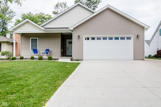 2686 Lafayette Ave, Columbus, IN 47201