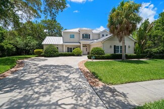 99 Coe Rd, Belleair, FL 33756