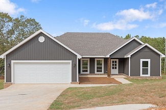 228 Wrightsburg Cir, Wetumpka, AL 36093