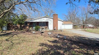 524 Beggs St, Harrisburg, IL 62946
