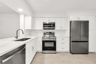 7290 Kinghurst Dr Unit 102, Delray Beach, FL 33446