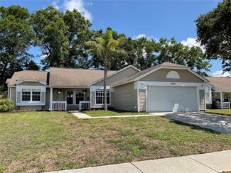 2861 Penridge Dr, Palm Harbor, FL 34684