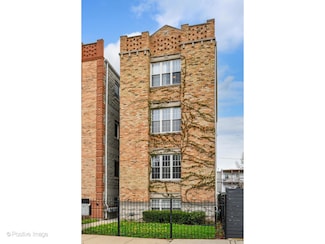 749 S Claremont Ave Unit 2, Chicago, IL 60612