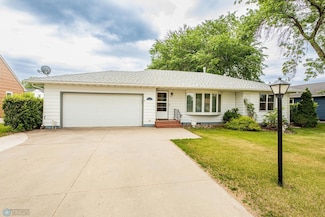 119 7th Ave SE, Mayville, ND 58257