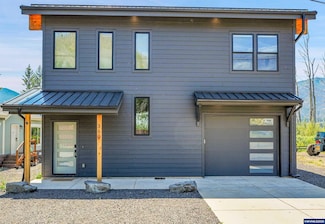 360 W Santiam Ave, Detroit, OR 97342