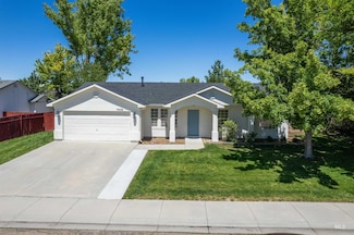 7842 Arlington Dr, Nampa, ID 83687