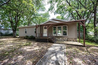 226 N 12th St, Fredonia, KS 66736