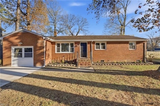 3813 Magnolia Dr, Portsmouth, VA 23703
