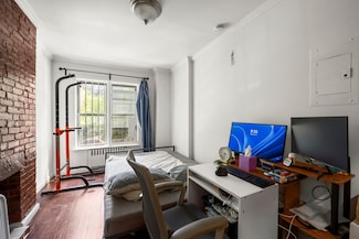 237 E 2nd St Unit 2A, New York, NY 10009