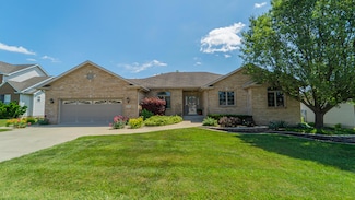 7351 Jeffrey St, Schererville, IN 46375