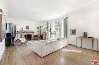 1961 N Normandie Ave, Los Angeles, CA 90027