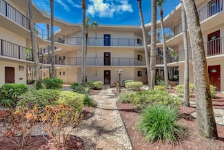 5370 Las Verdes Cir Unit 3240, Delray Beach, FL 33484