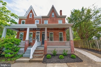 2304 W 19th St, Wilmington, DE 19806