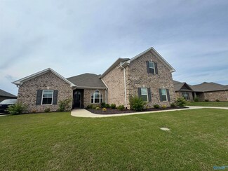 17401 Stonegate Dr, Athens, AL 35613