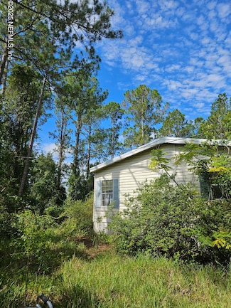10055 Ebert Ave, Hastings, FL 32145
