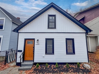 2276 W 41st St, Cleveland, OH 44113