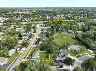 672 Minerva Ave, Wauconda, IL 60084
