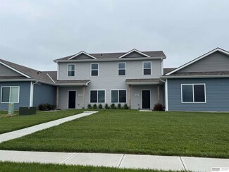 2174 Aaron Way, Fremont, NE 68025