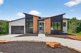 320 Liberty Hill Rd, Greer, SC 29651