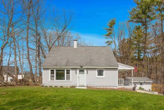 132 Sanborn Rd, East Kingston, NH 03827