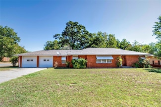 124 N Dewey Ave, Chandler, OK 74834