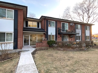 2403 E Brandenberry Ct Unit 2A, Arlington Heights, IL 60004