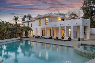 4990 Mecca Ave, Tarzana, CA 91356