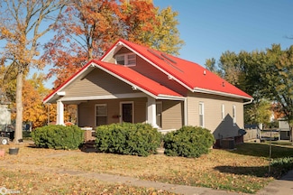 905 Clark St, Warsaw, IL 62379