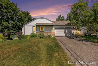 40 Skyline Cir NW Unit 163, Grand Rapids, MI 49504