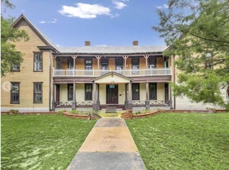 1502 High St, Leesburg, FL 34748