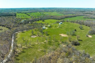 5298 Union Chapel Rd, Yukon, MO 65589