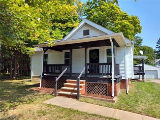 2071 Idlehurst Dr, Cleveland, OH 44143