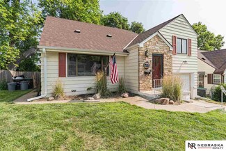 6770 Spencer St, Omaha, NE 68104