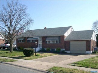 81 Commonwealth Blvd, New Castle, DE 19720