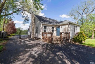 1942 W 48th St, Davenport, IA 52806