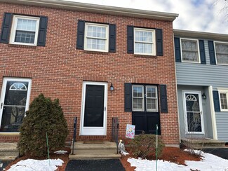 134 Fox Hollow Dr, Hudson, NH 03051
