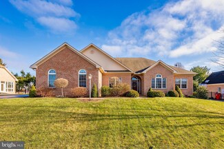 19219 Rock Maple Dr, Hagerstown, MD 21742