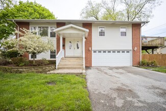 1507 W Catalpa Ln, Mount Prospect, IL 60056