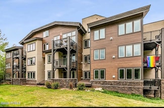 6749 N 2200 W Unit 304, Park City, UT 84098