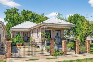 8828 Hickory St, New Orleans, LA 70118