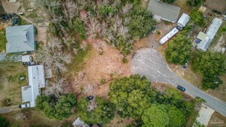 5609 Monument Ct, Gulf Breeze, FL 32563