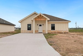 2261 Victoriano St, Weslaco, TX 78596