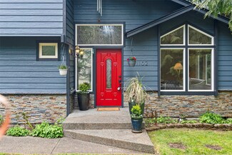 1102 Manito Dr, Fox Island, WA 98333