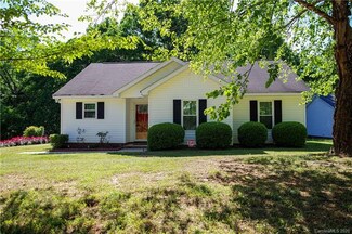 2841 Bobwhite Cir, Wingate, NC 28174