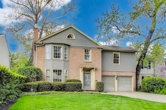 915 Pontiac Rd, Wilmette, IL 60091
