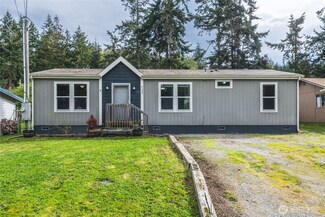 4384 Northgate Dr, Oak Harbor, WA 98277